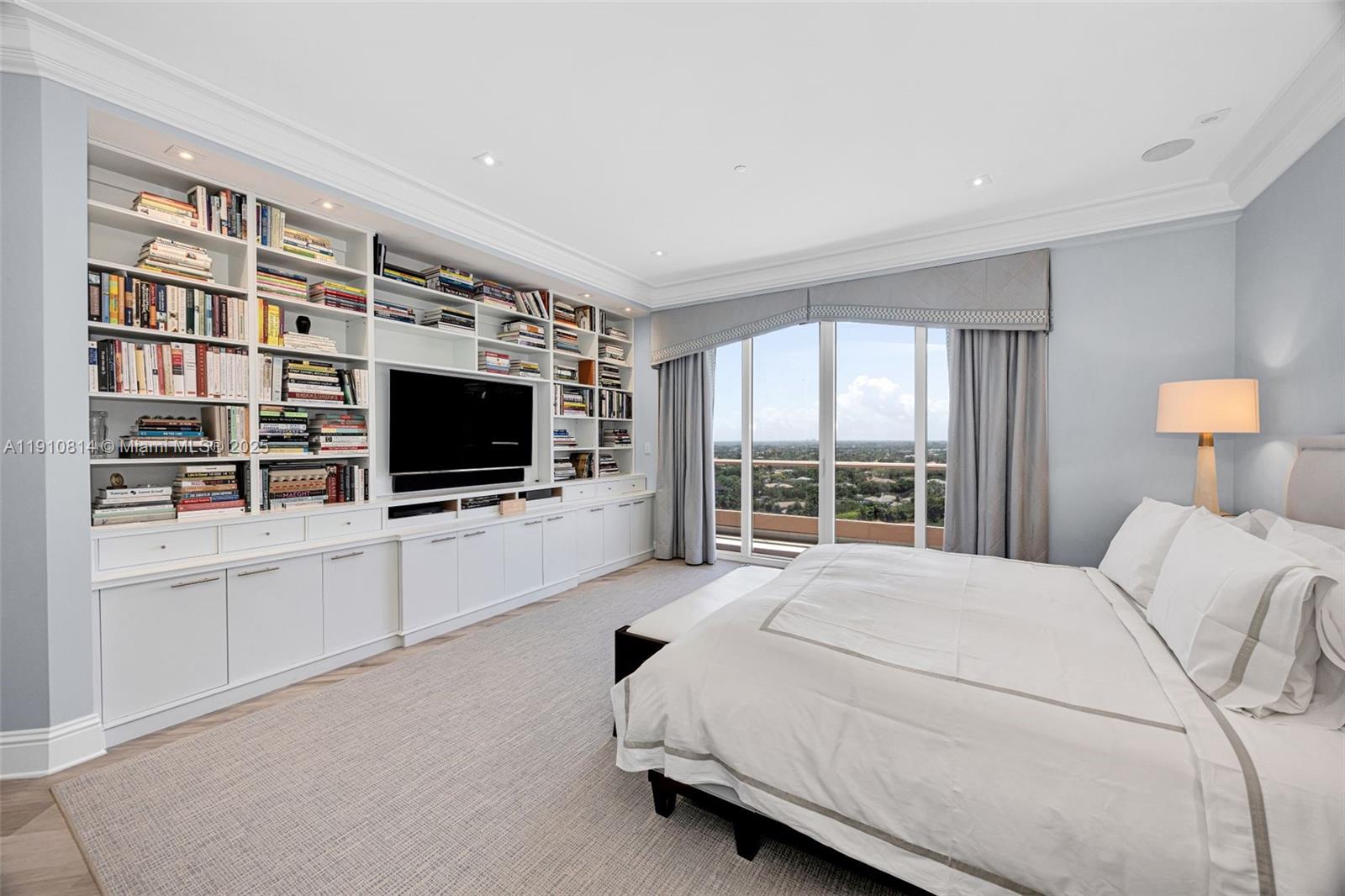 10 Edgewater Dr #PH-C Coral Gables, FL 33133