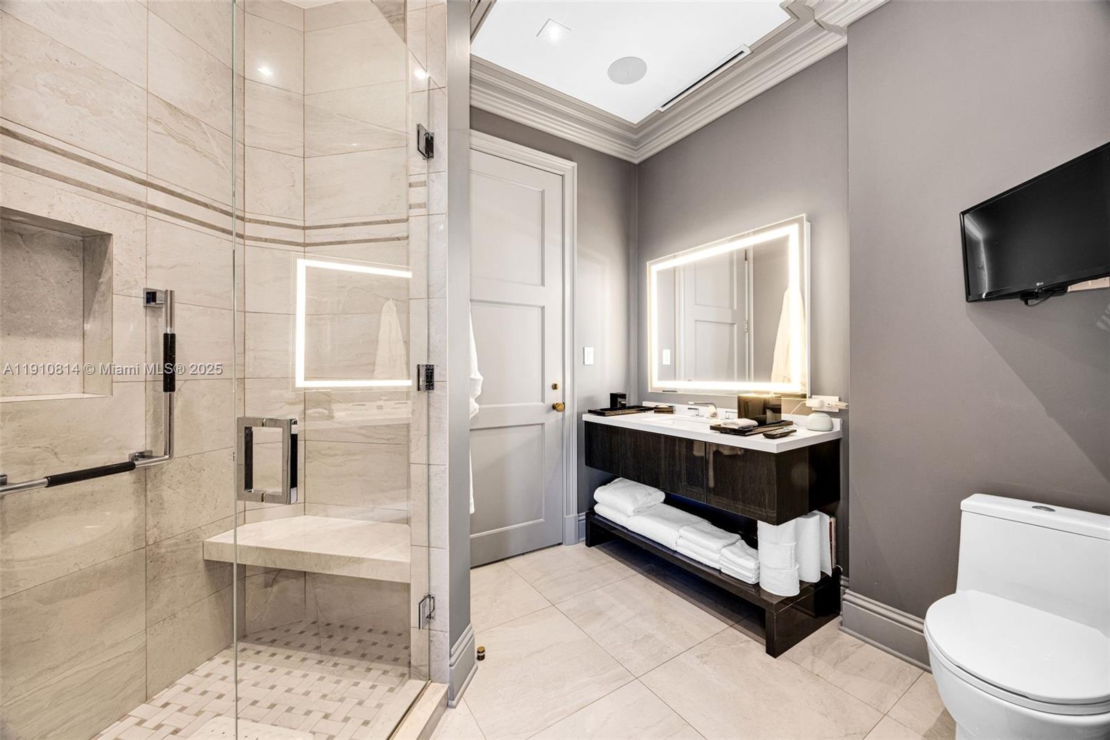 10 Edgewater Dr #PH-C Coral Gables, FL 33133