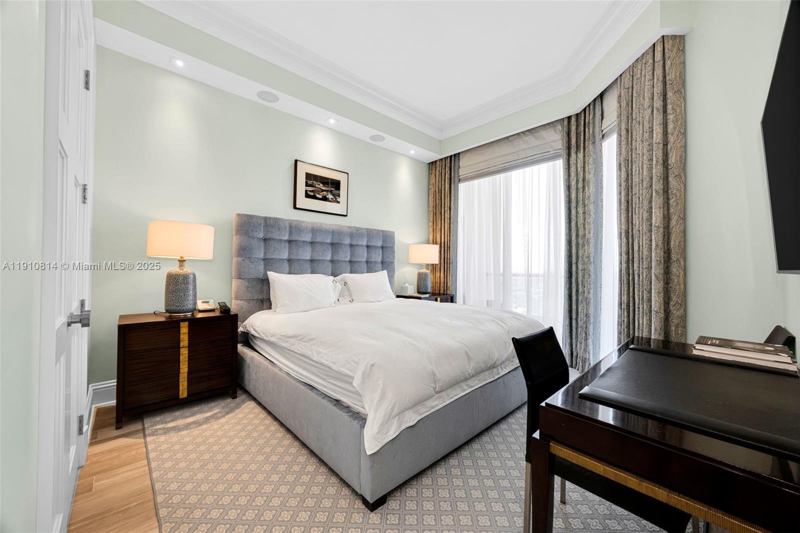 10 Edgewater Dr #PH-C Coral Gables, FL 33133