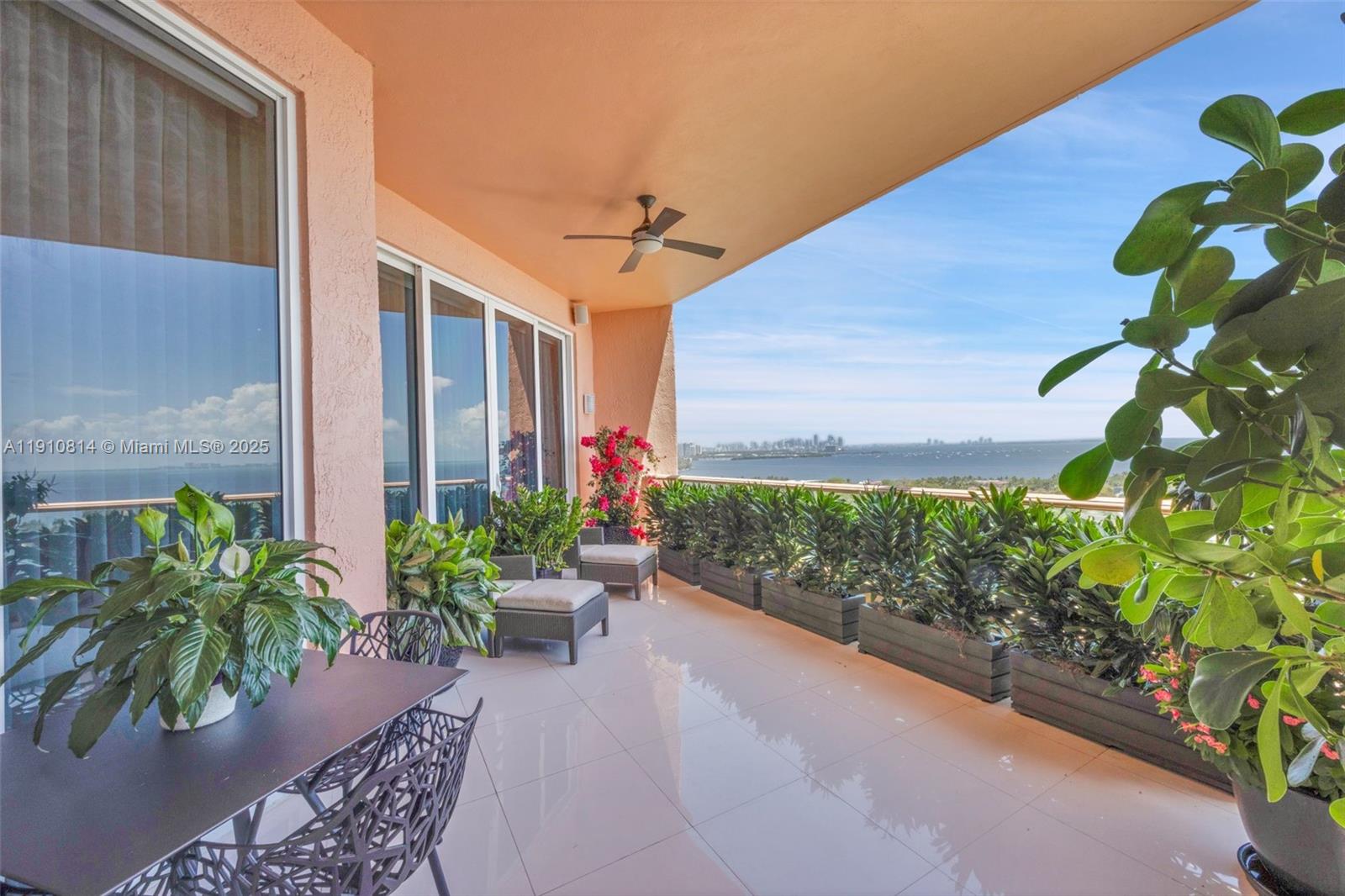 10 Edgewater Dr #PH-C Coral Gables, FL 33133