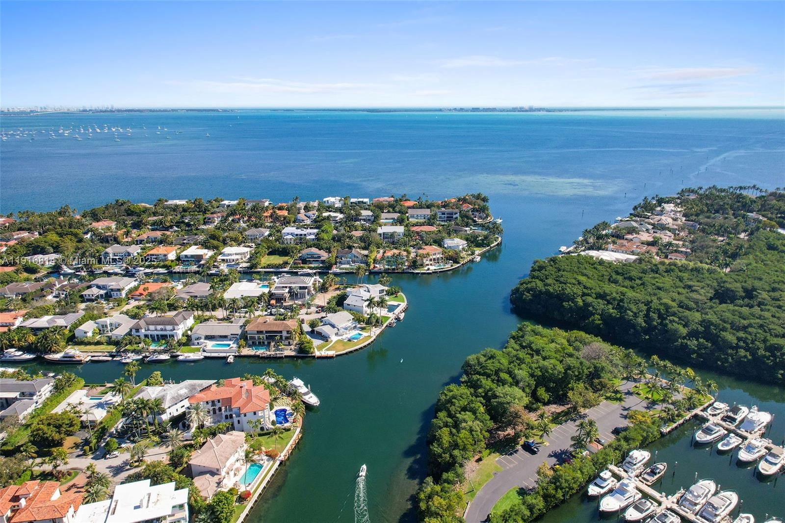 10 Edgewater Dr #PH-C Coral Gables, FL 33133