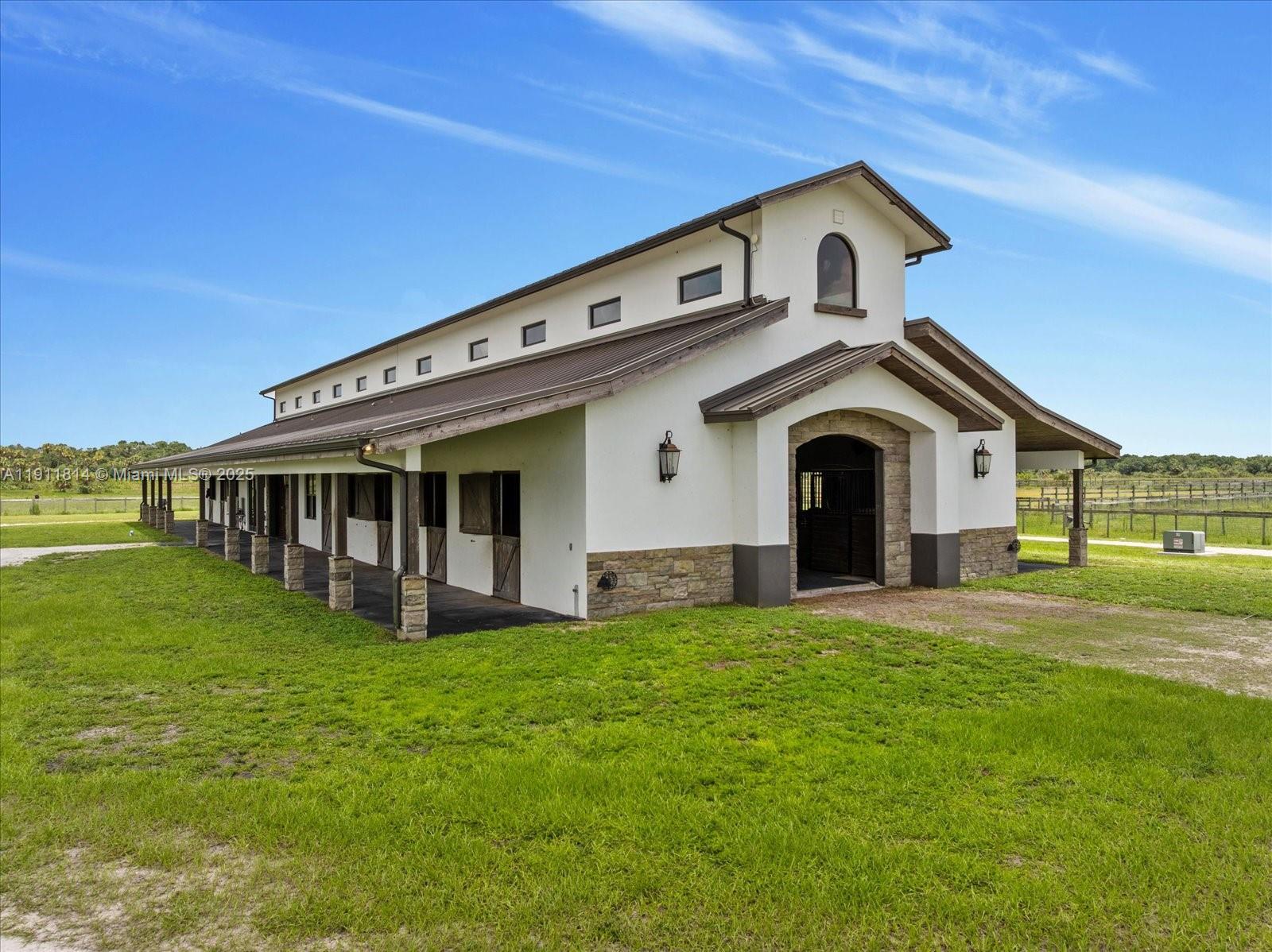 16675 C 24th Canal Rd Port St Lucie, FL 34987