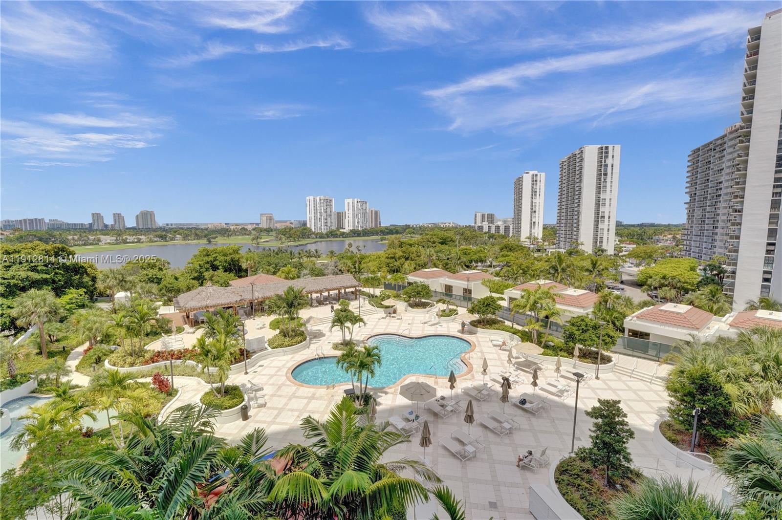 image Hamptons West20