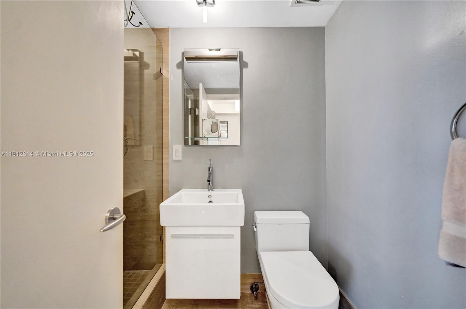 image Hamptons West26