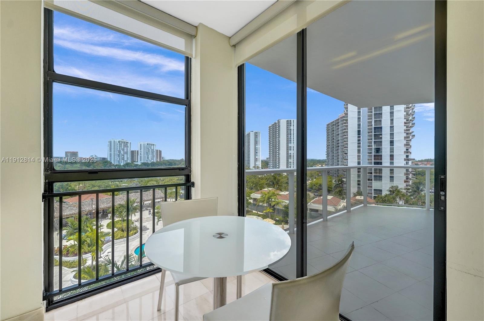 image Hamptons West41