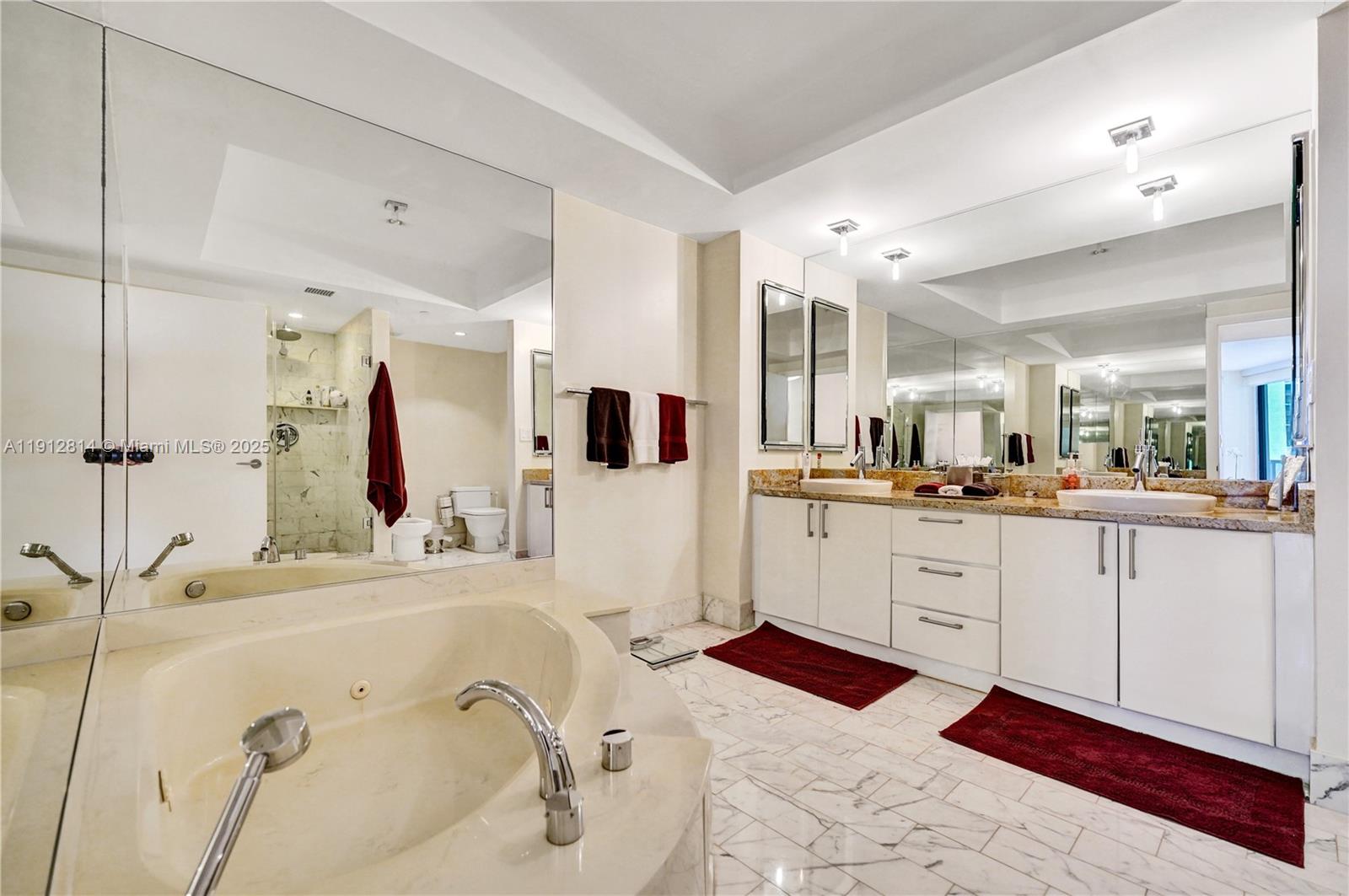 image Hamptons West69