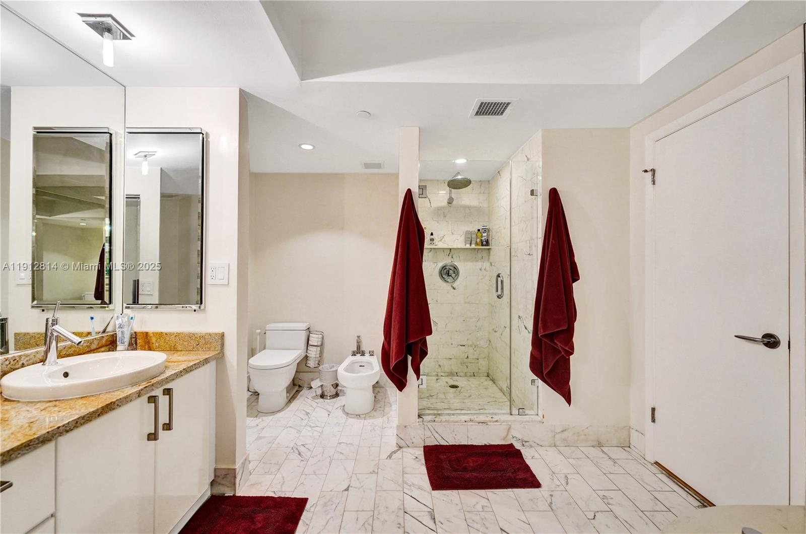 image Hamptons West71