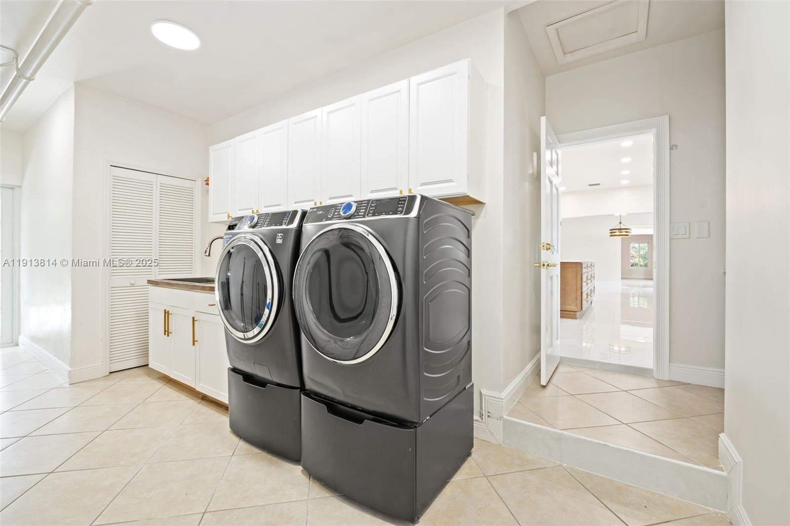 13000 Old Cutler Rd Pinecrest, FL 33156