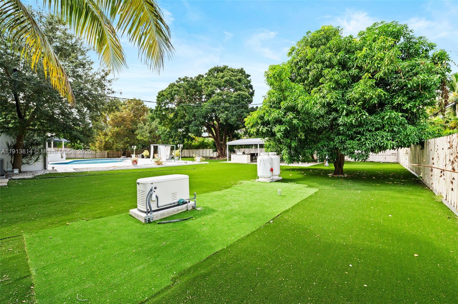 13000 Old Cutler Rd Pinecrest, FL 33156