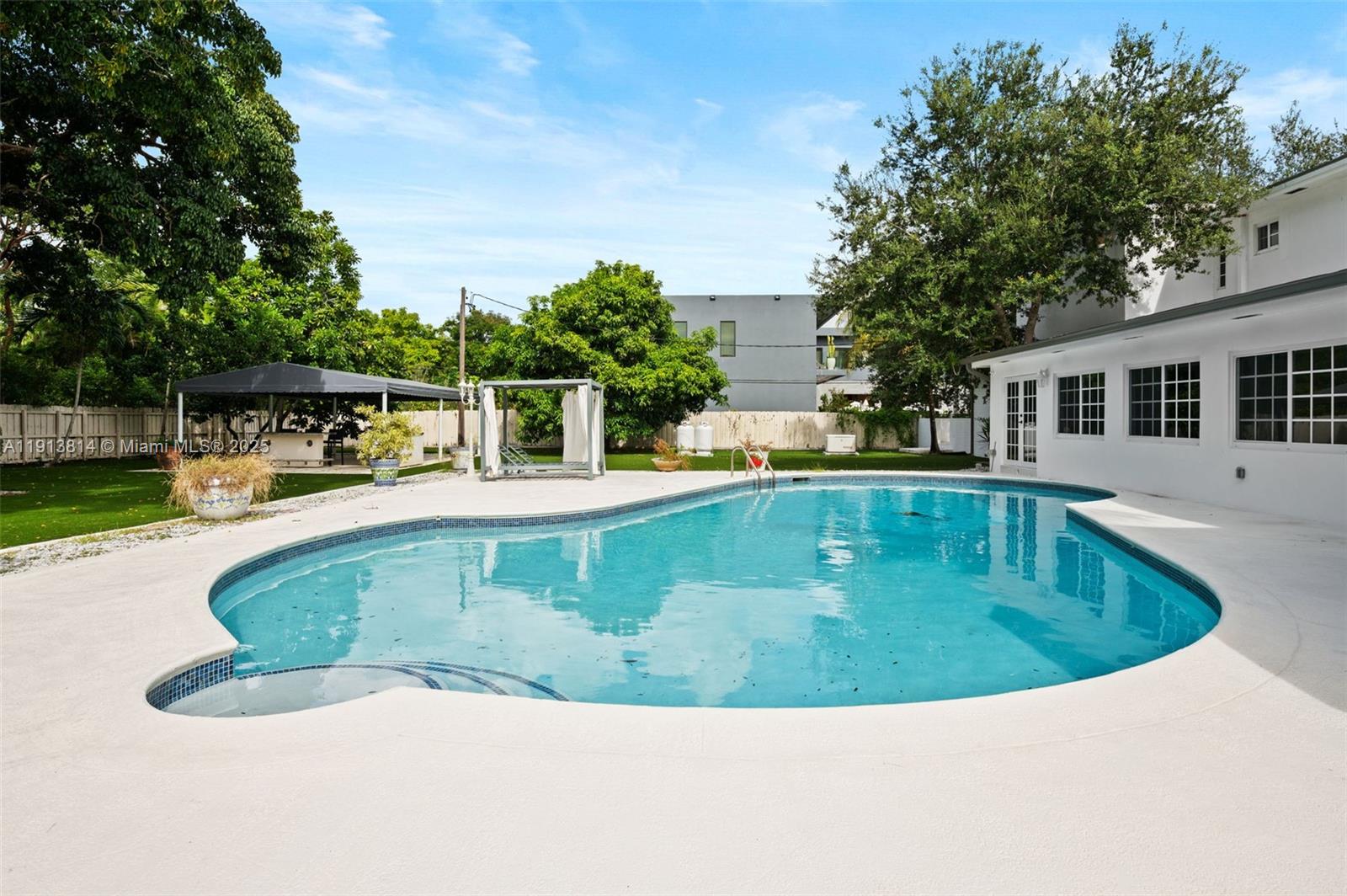 13000 Old Cutler Rd Pinecrest, FL 33156