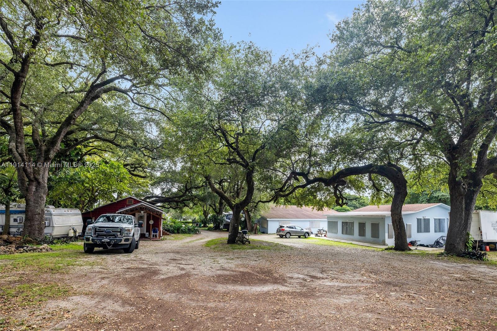 535 NW 90th St El Portal, FL 33150