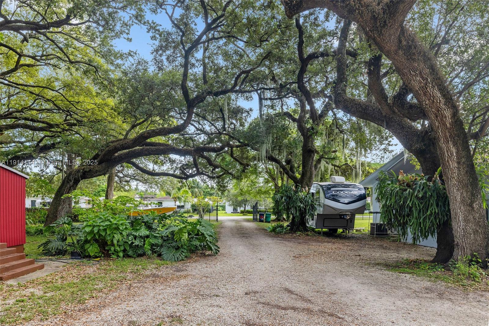 535 NW 90th St El Portal, FL 33150