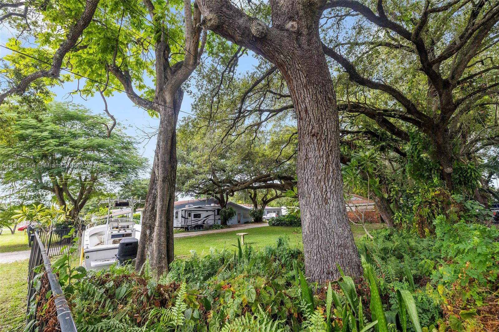 535 NW 90th St El Portal, FL 33150