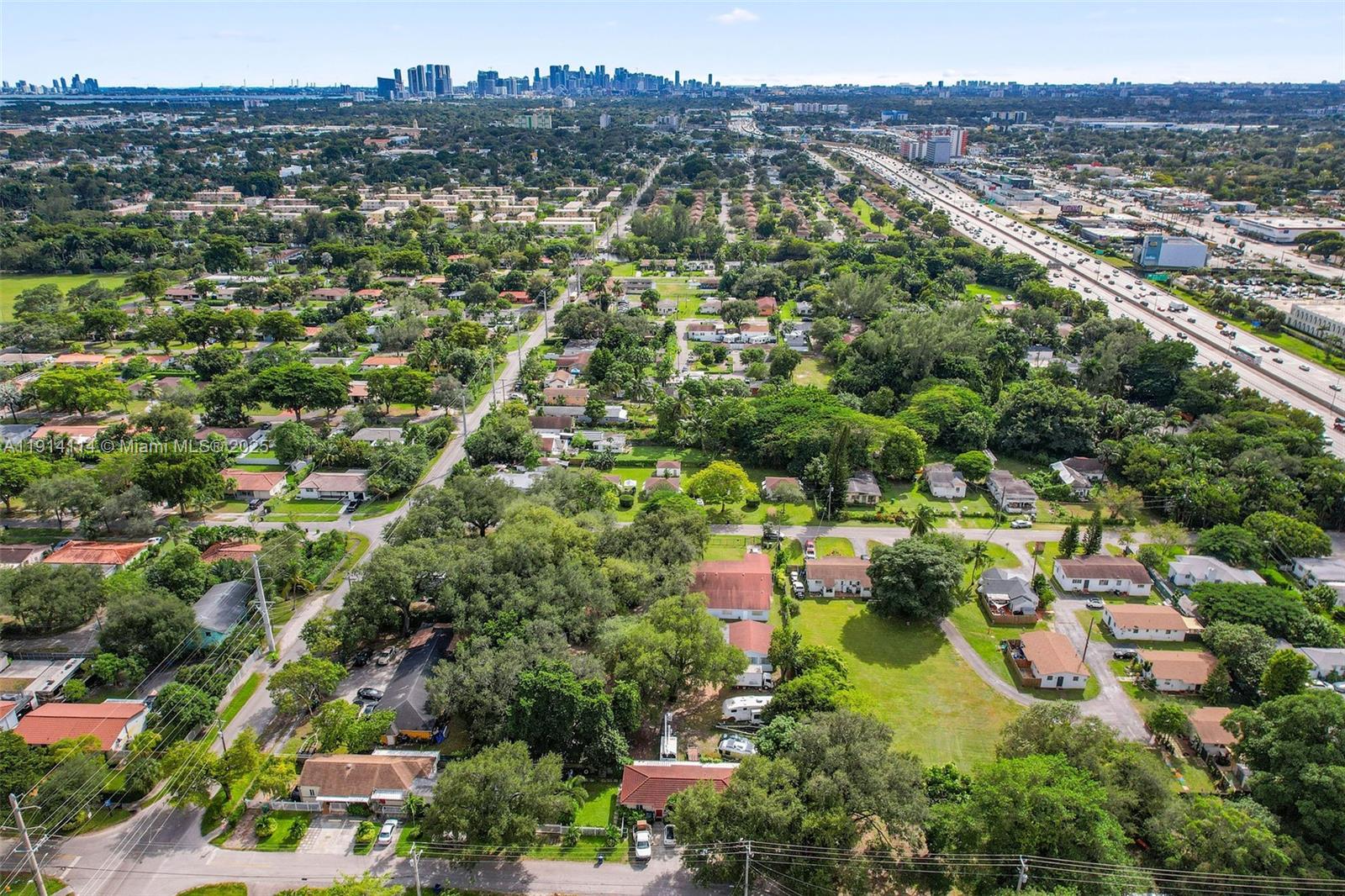 535 NW 90th St El Portal, FL 33150