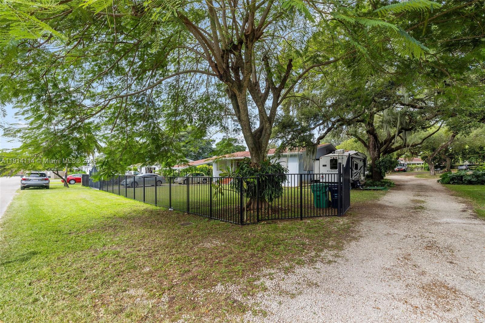 535 NW 90th St El Portal, FL 33150