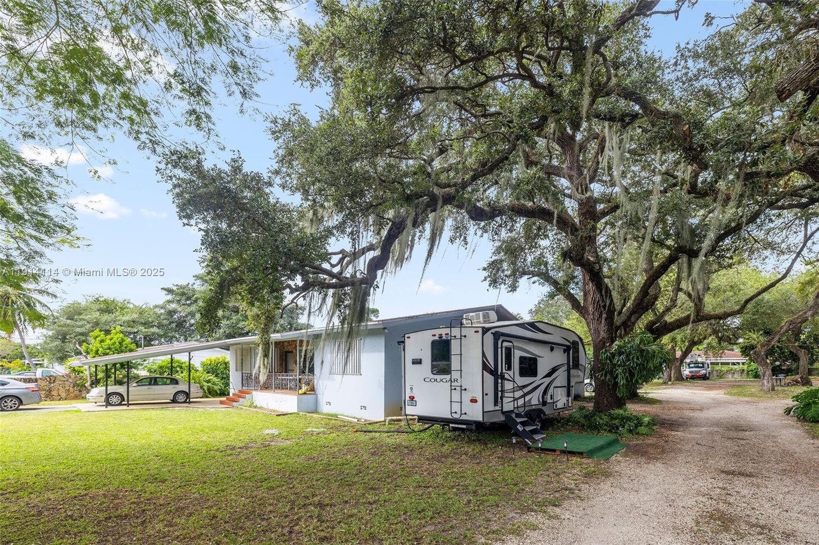 535 NW 90th St El Portal, FL 33150