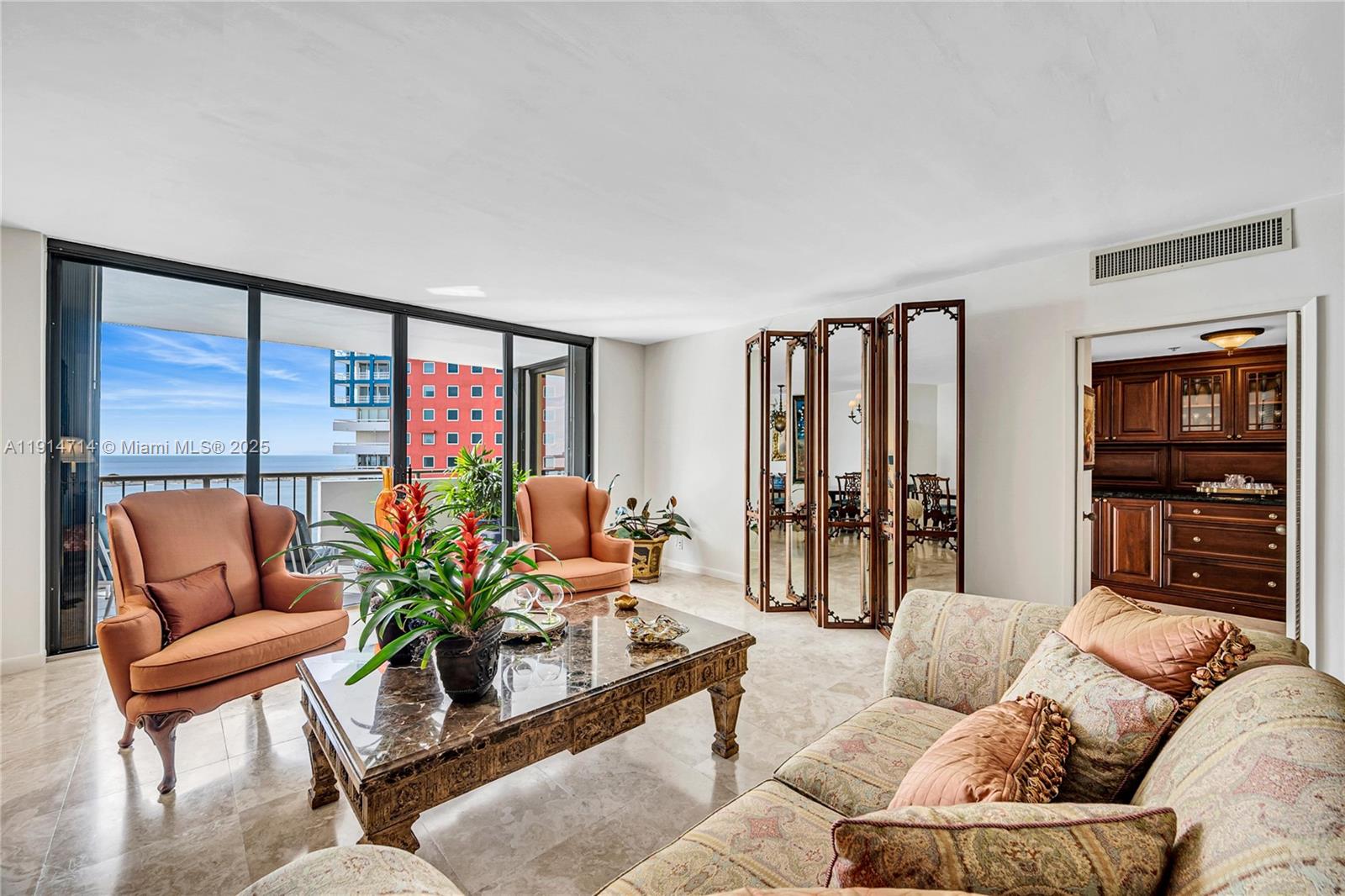 image Villa Regina Condo7