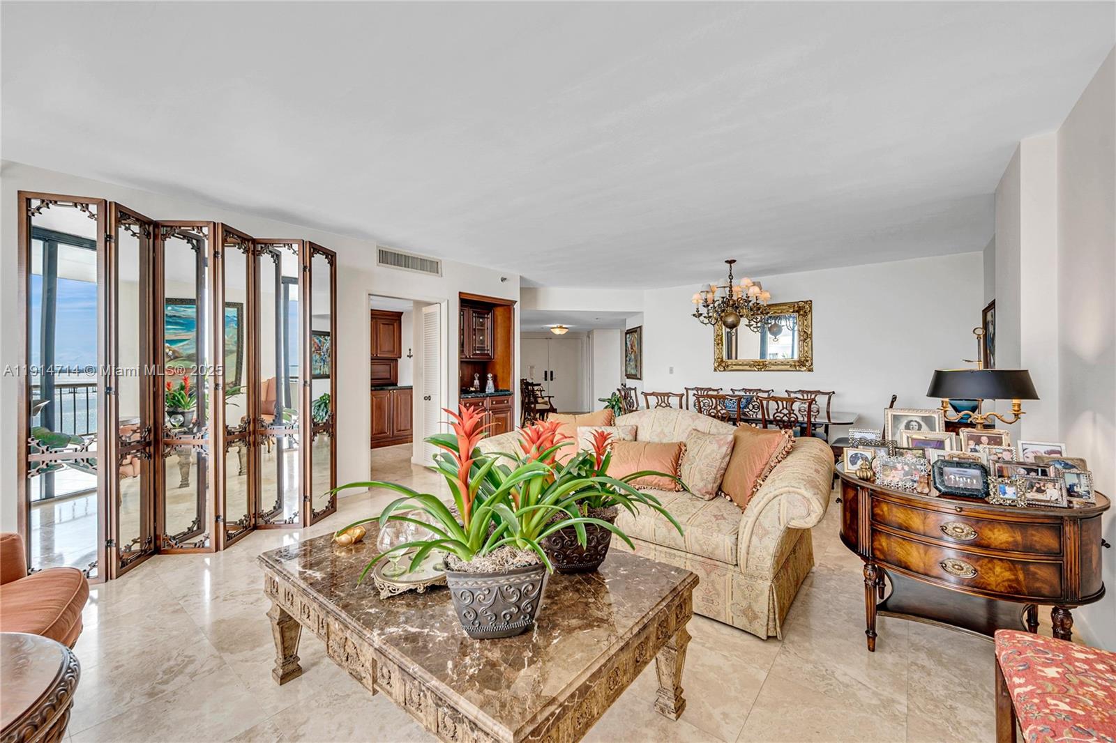 image Villa Regina Condo8