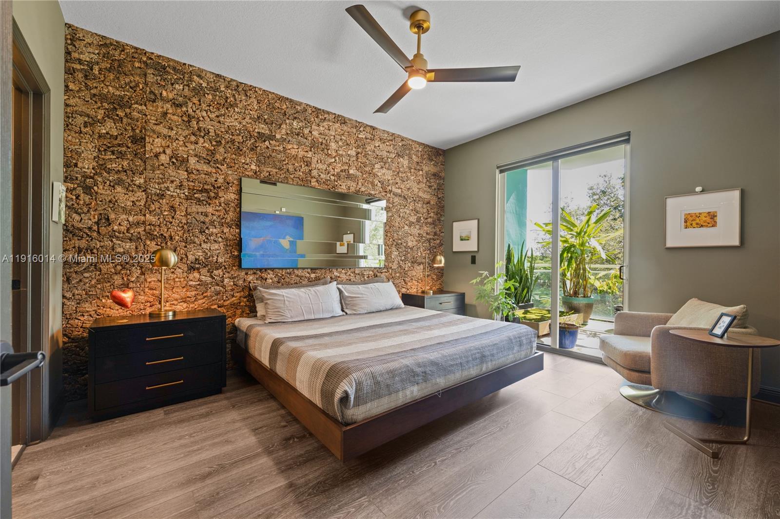 652 NE 63rd St #403 Miami, FL 33138