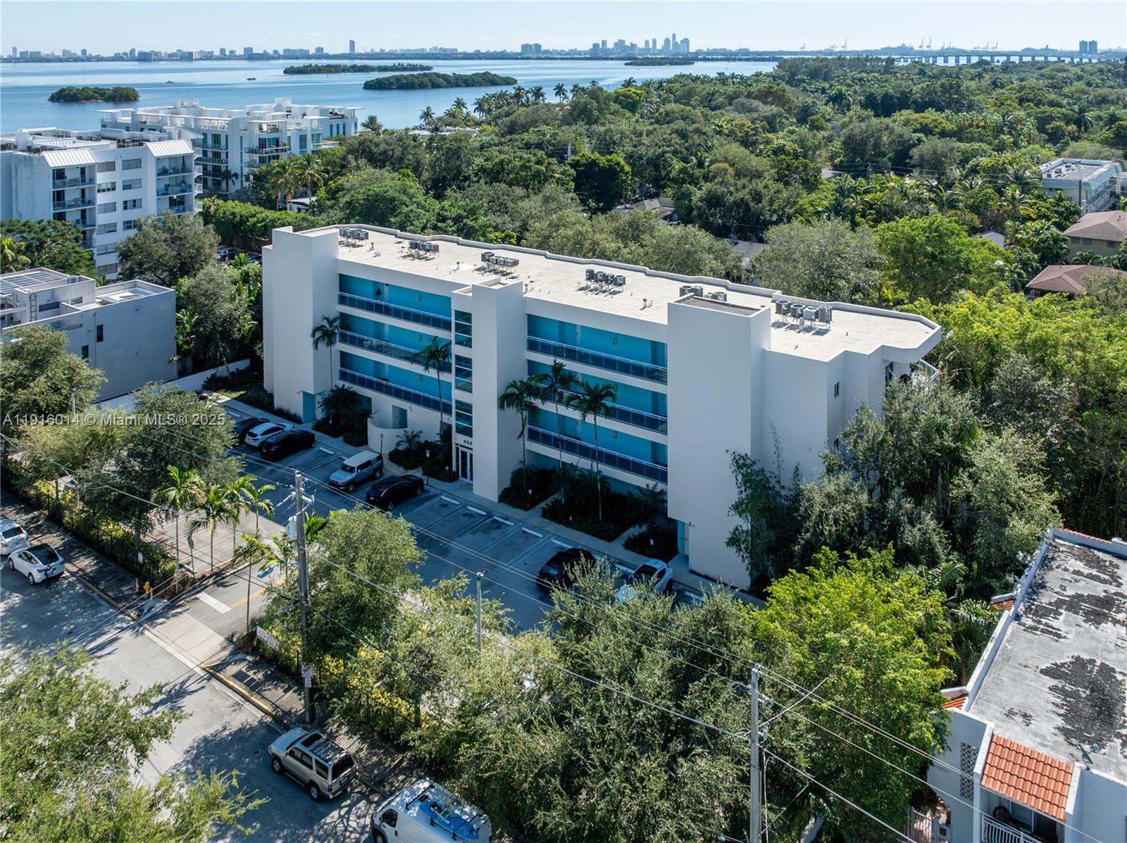 652 NE 63rd St #403 Miami, FL 33138