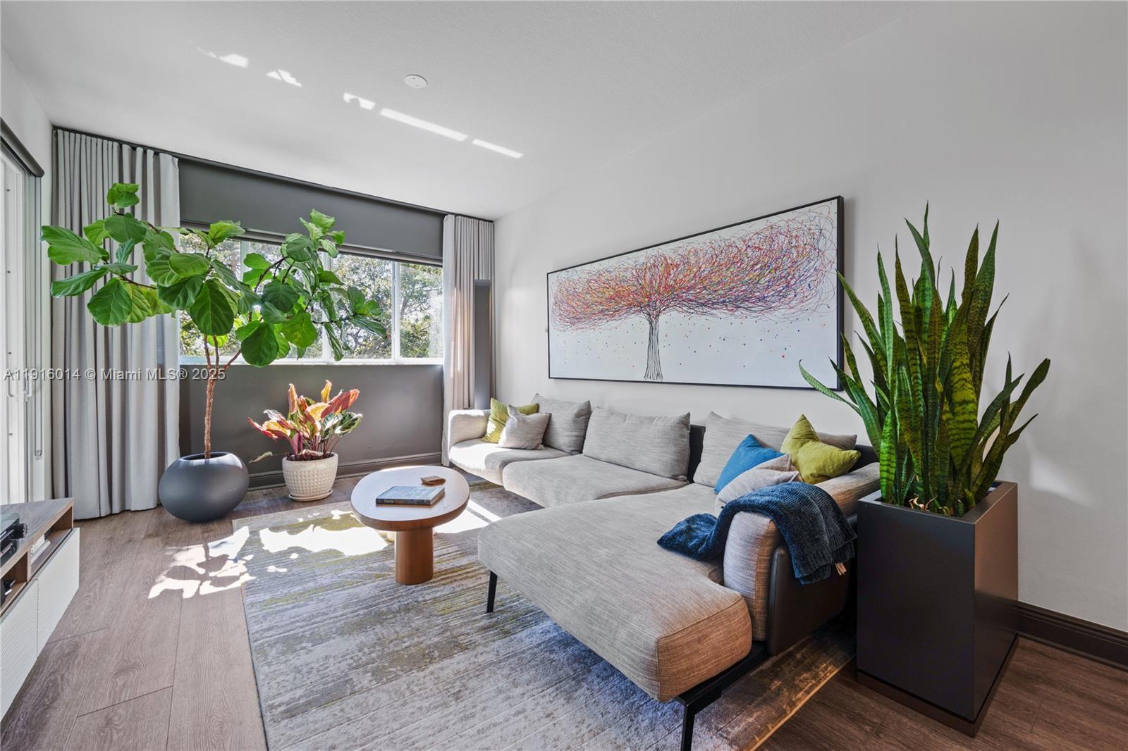 652 NE 63rd St #403 Miami, FL 33138