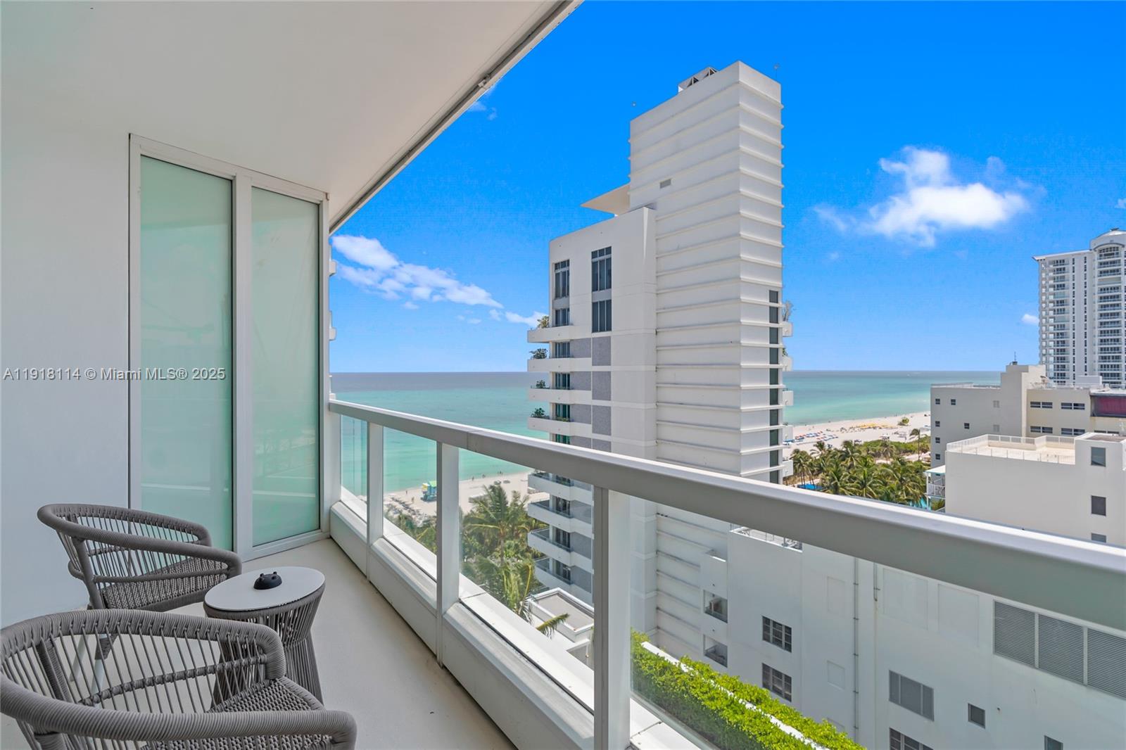 4391 Collins Ave #1118 Miami Beach, FL 33140