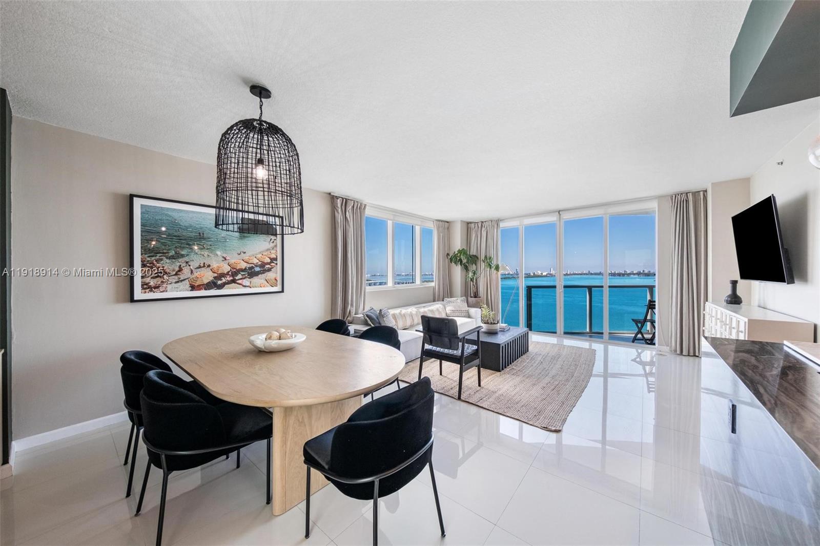 image Onyx On The Bay9