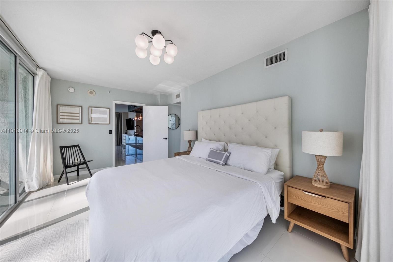 image Onyx On The Bay22