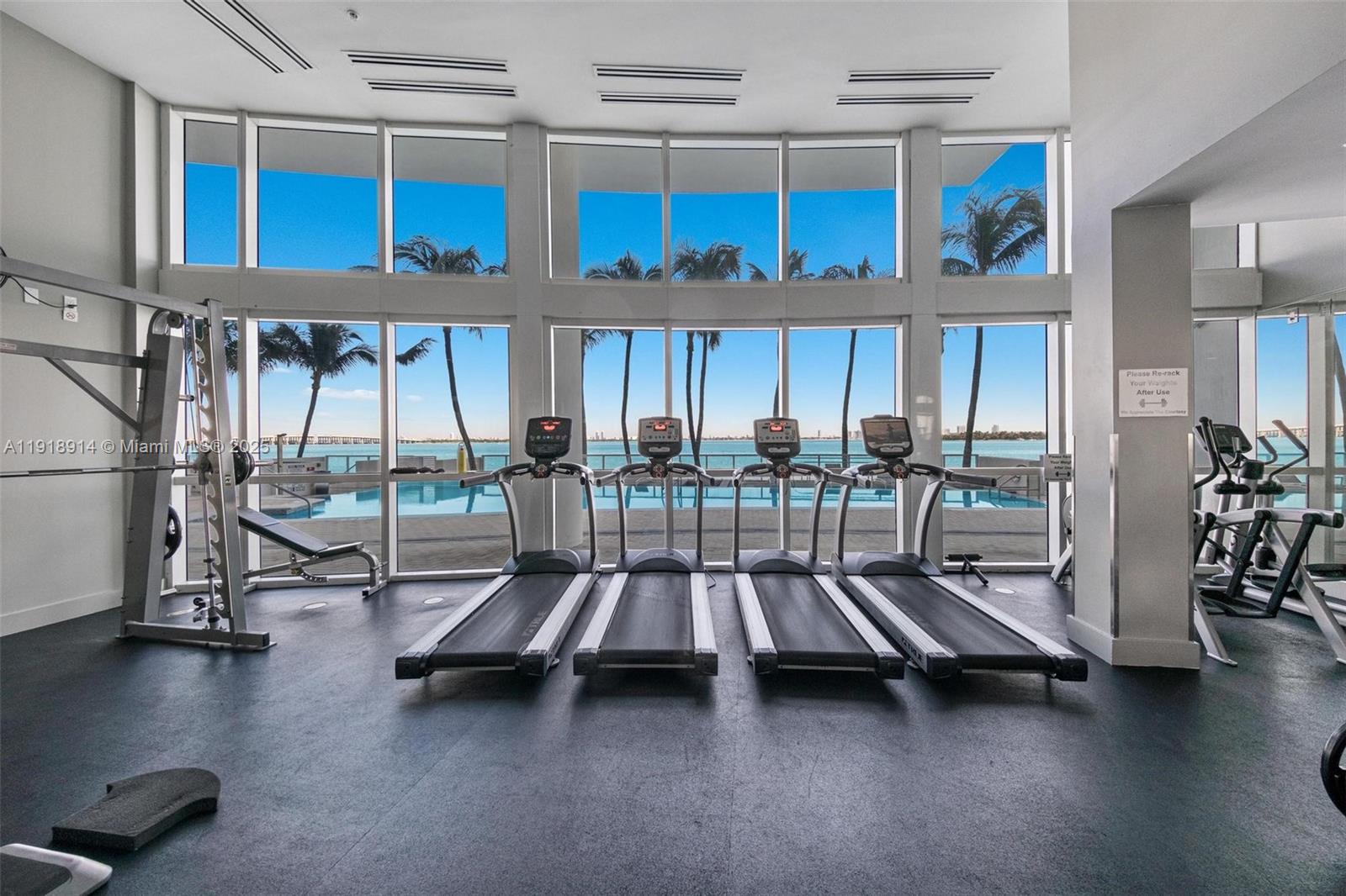 image Onyx On The Bay49