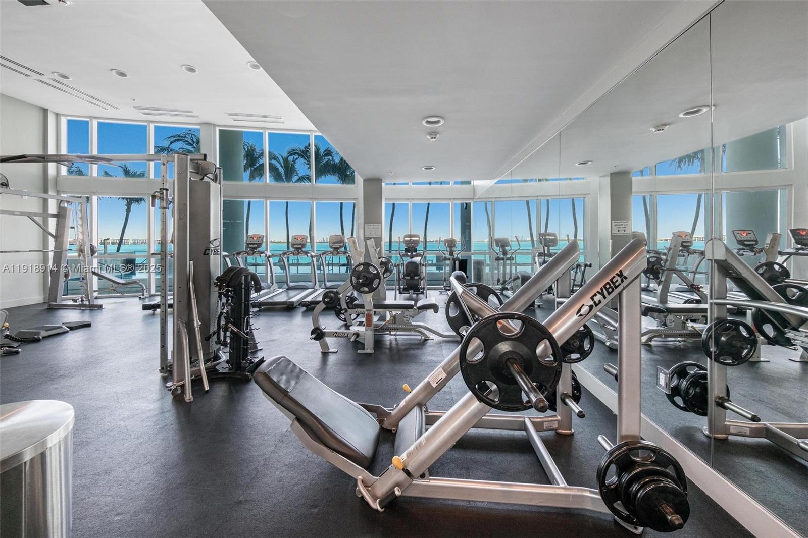 image Onyx On The Bay50