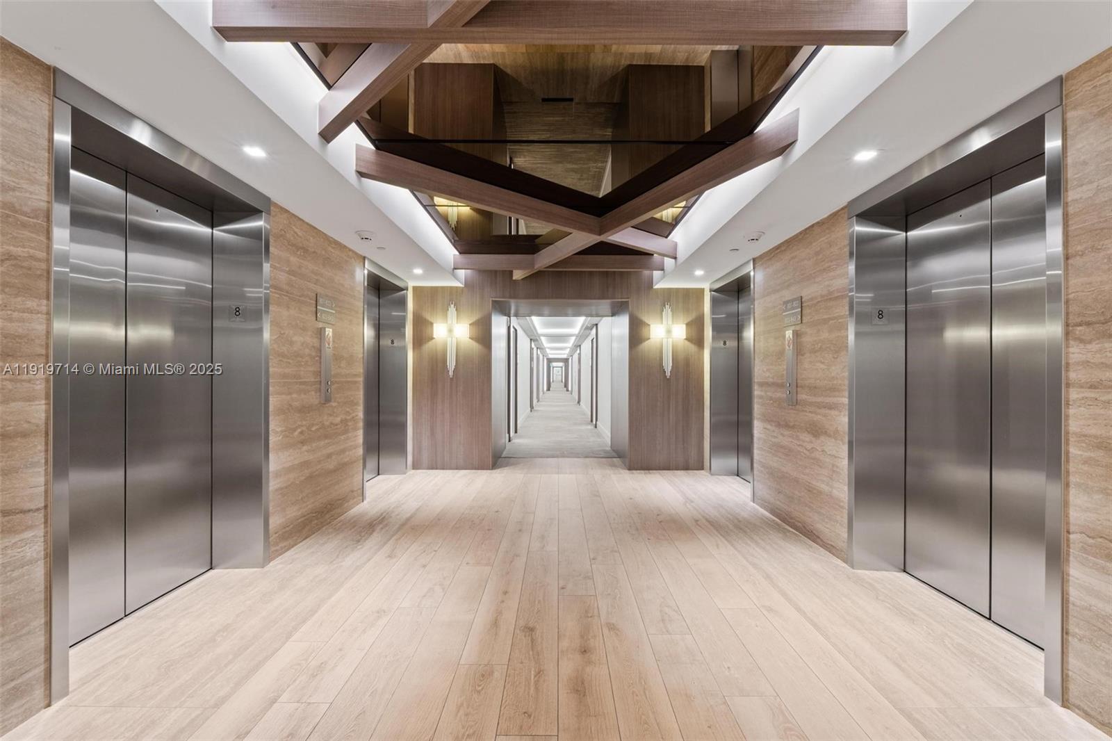 image Roney Palace Condo3