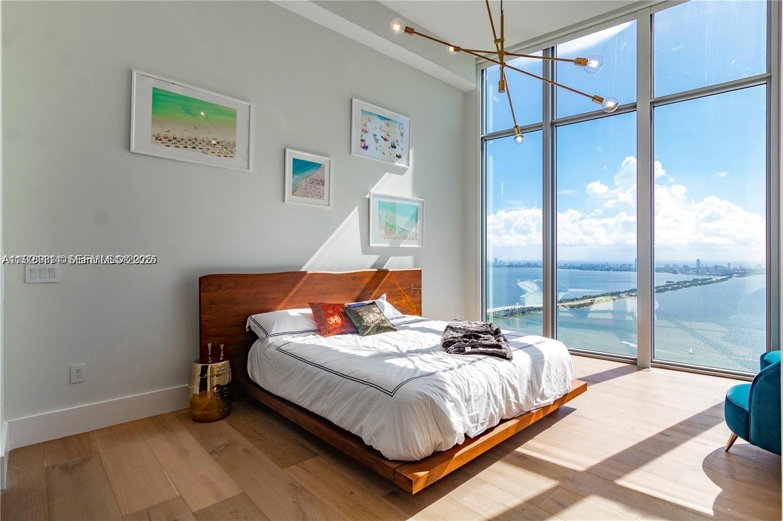 2900 NE 7th Ave #5002 Miami, FL 33137