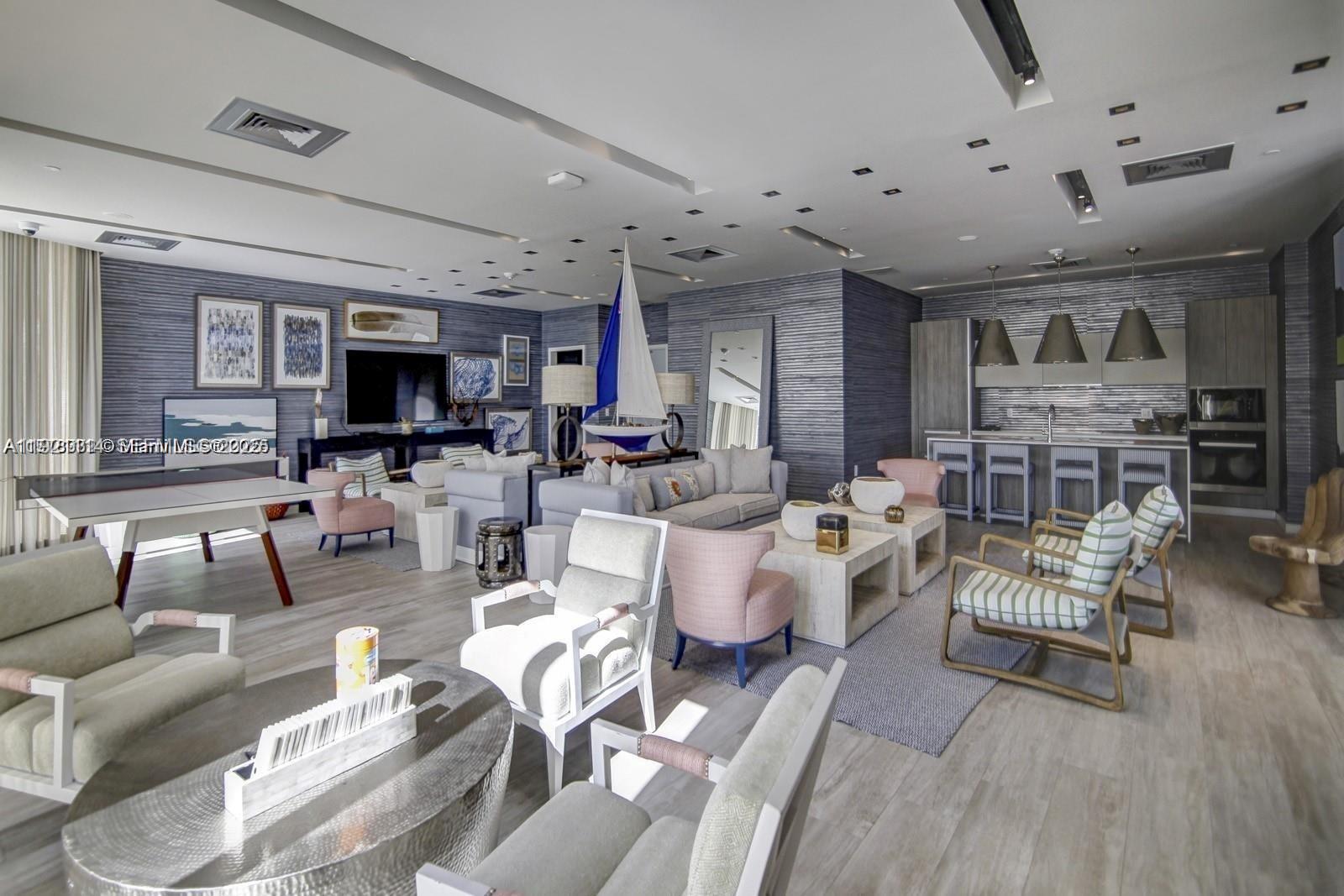 2900 NE 7th Ave #5002 Miami, FL 33137