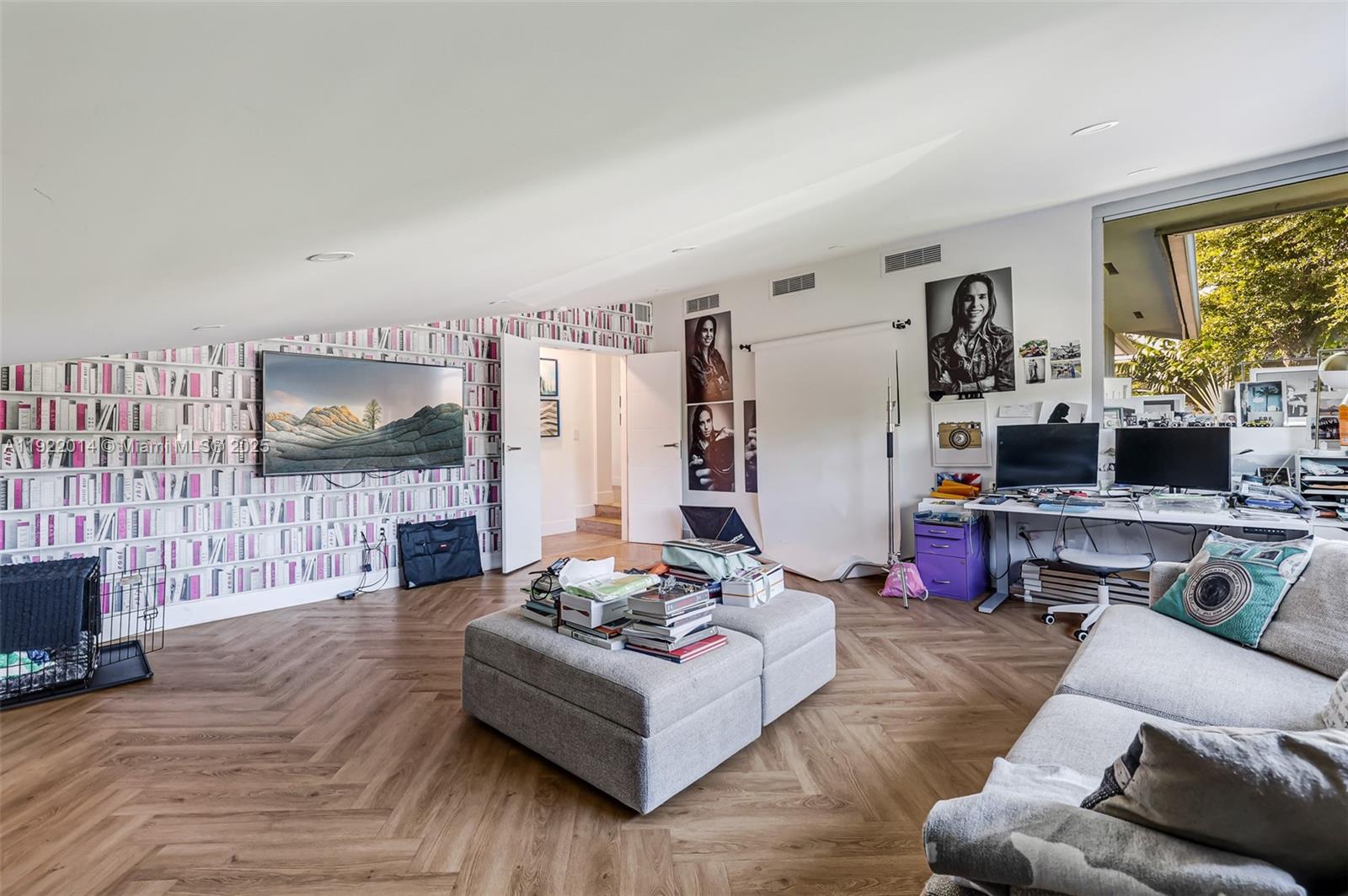 79 W Shore Dr W Miami, FL 33133