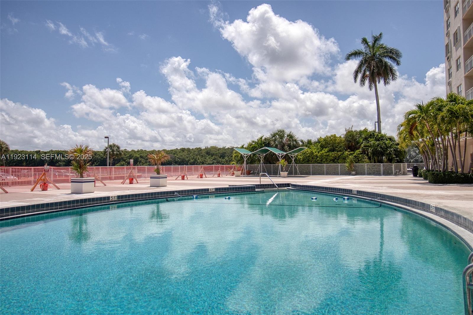 400 Kings Pt Dr #322 Sunny Isles Beach, FL 33160