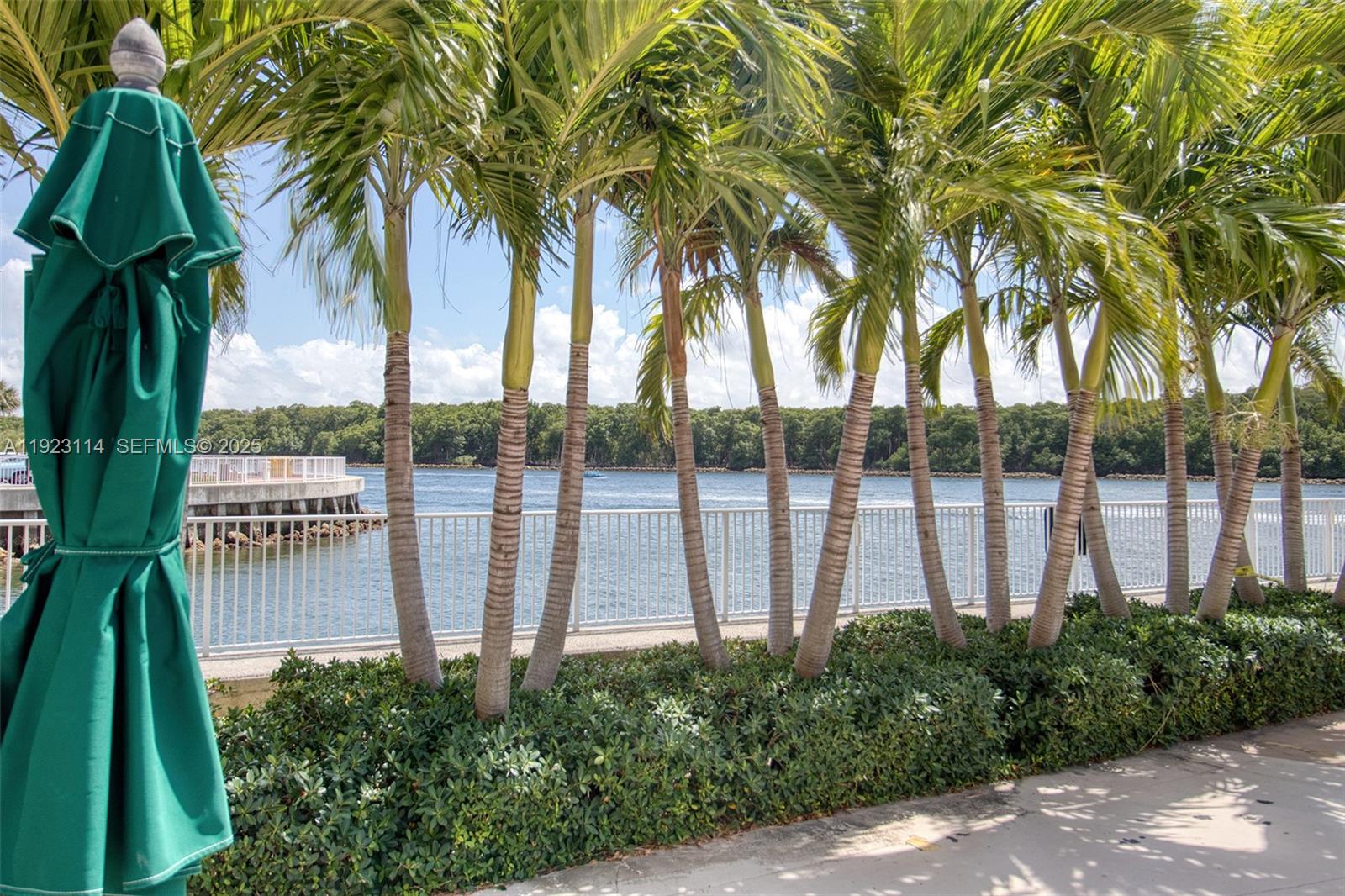 400 Kings Pt Dr #322 Sunny Isles Beach, FL 33160