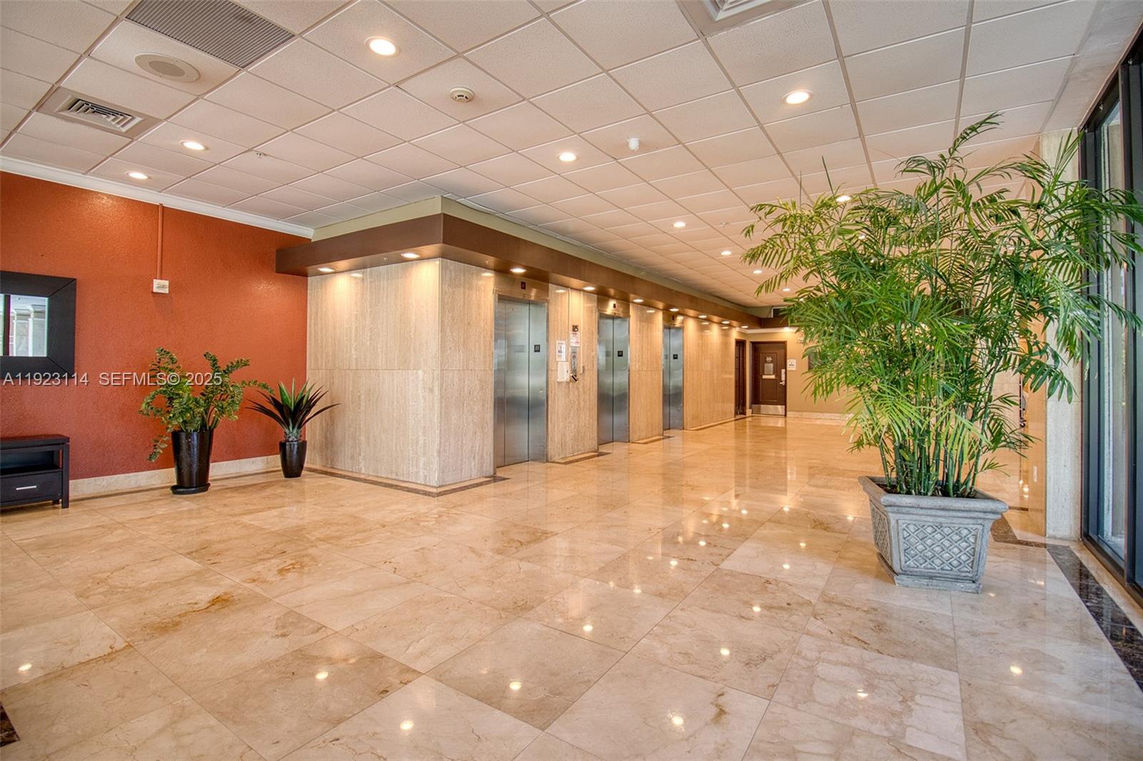 400 Kings Pt Dr #322 Sunny Isles Beach, FL 33160