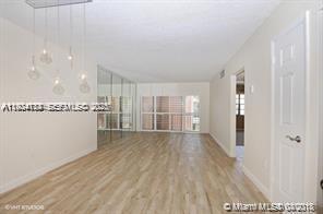 8267 SW 128th St #207 Pinecrest, FL 33156