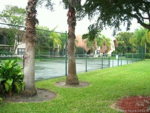 8267 SW 128th St #207 Pinecrest, FL 33156
