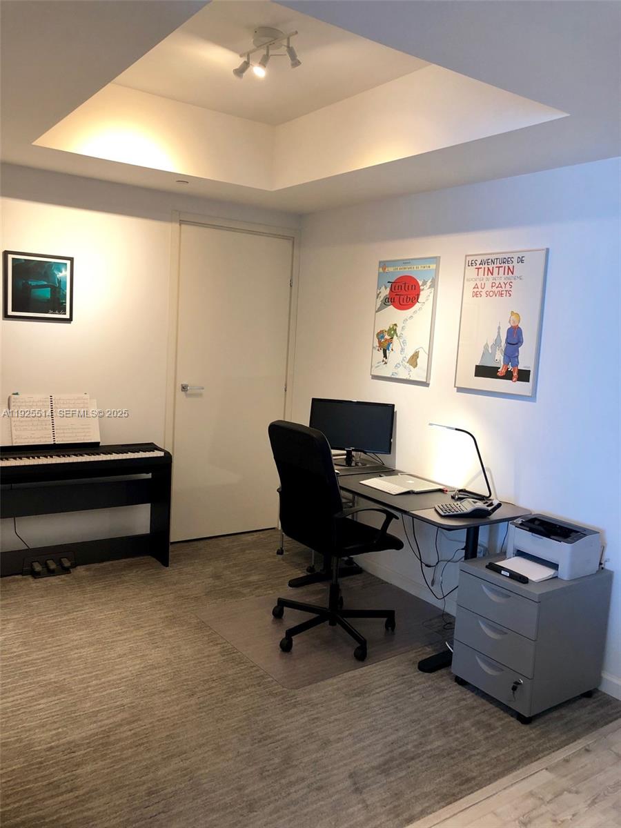 1300 Brickell Bay Dr #3500 Miami, FL 33131