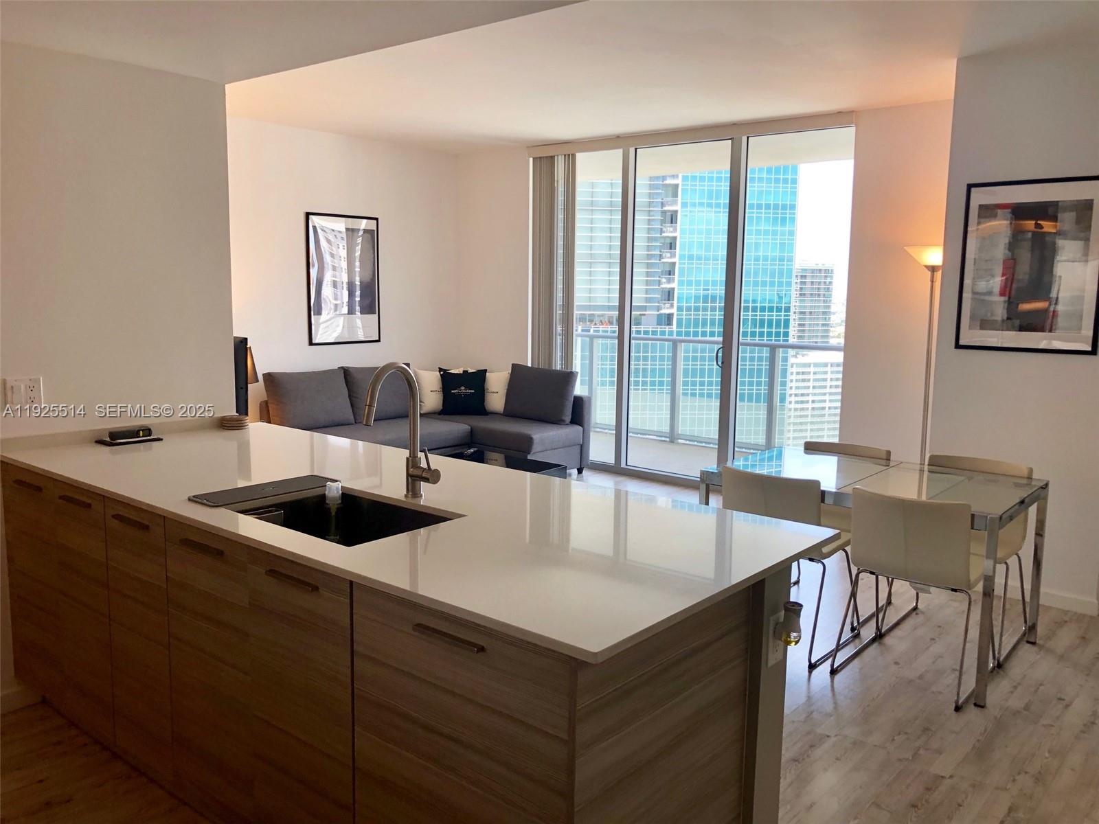 1300 Brickell Bay Dr #3500 Miami, FL 33131