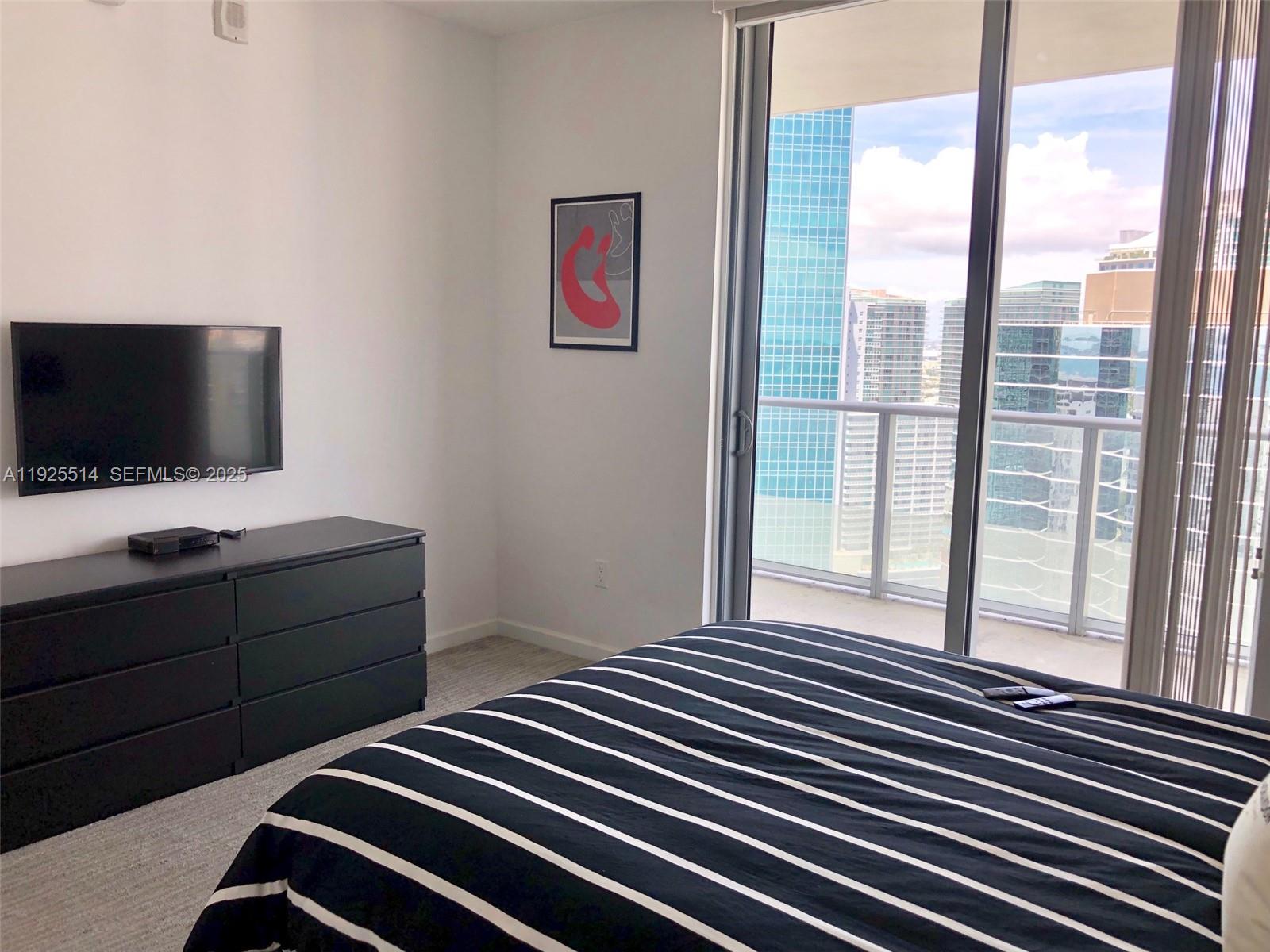 1300 Brickell Bay Dr #3500 Miami, FL 33131