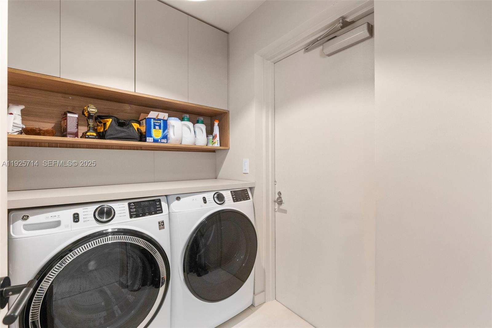 2020 N Bayshore Dr #810 Miami, FL 33137