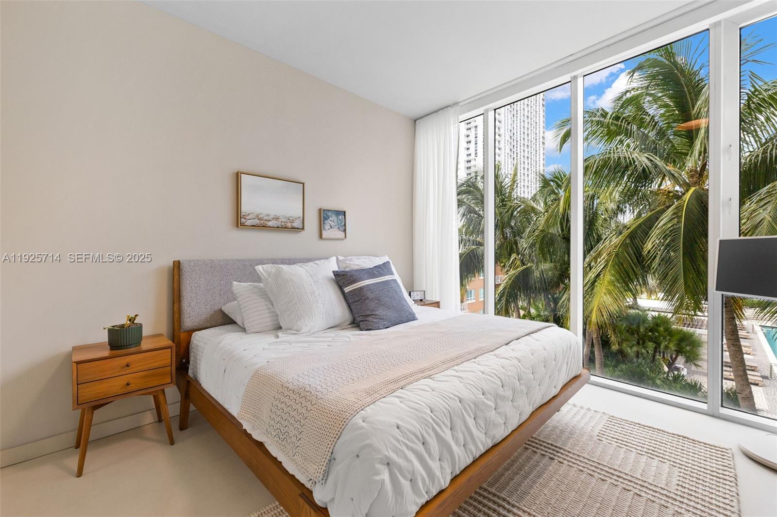 2020 N Bayshore Dr #810 Miami, FL 33137