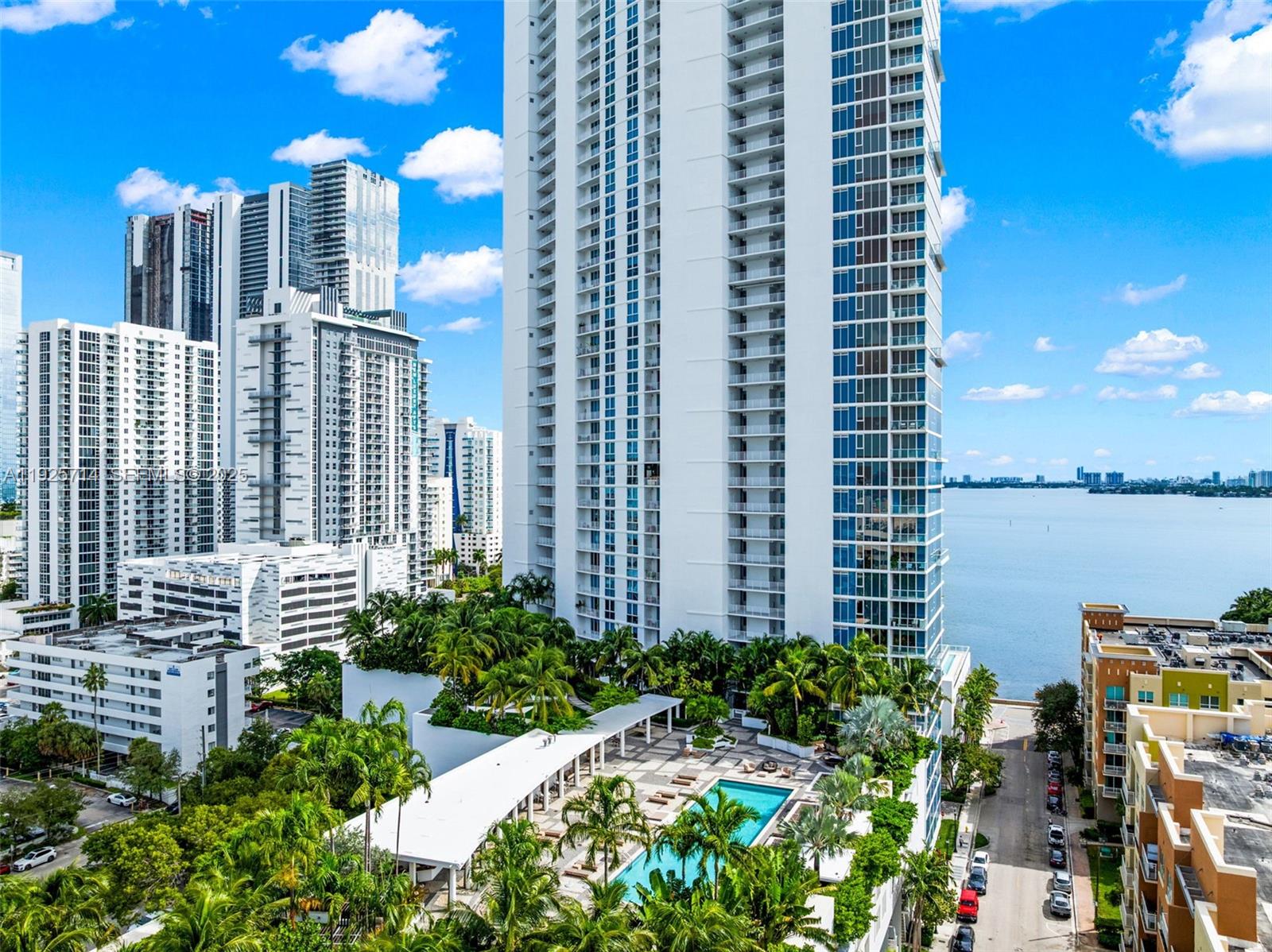 2020 N Bayshore Dr #810 Miami, FL 33137