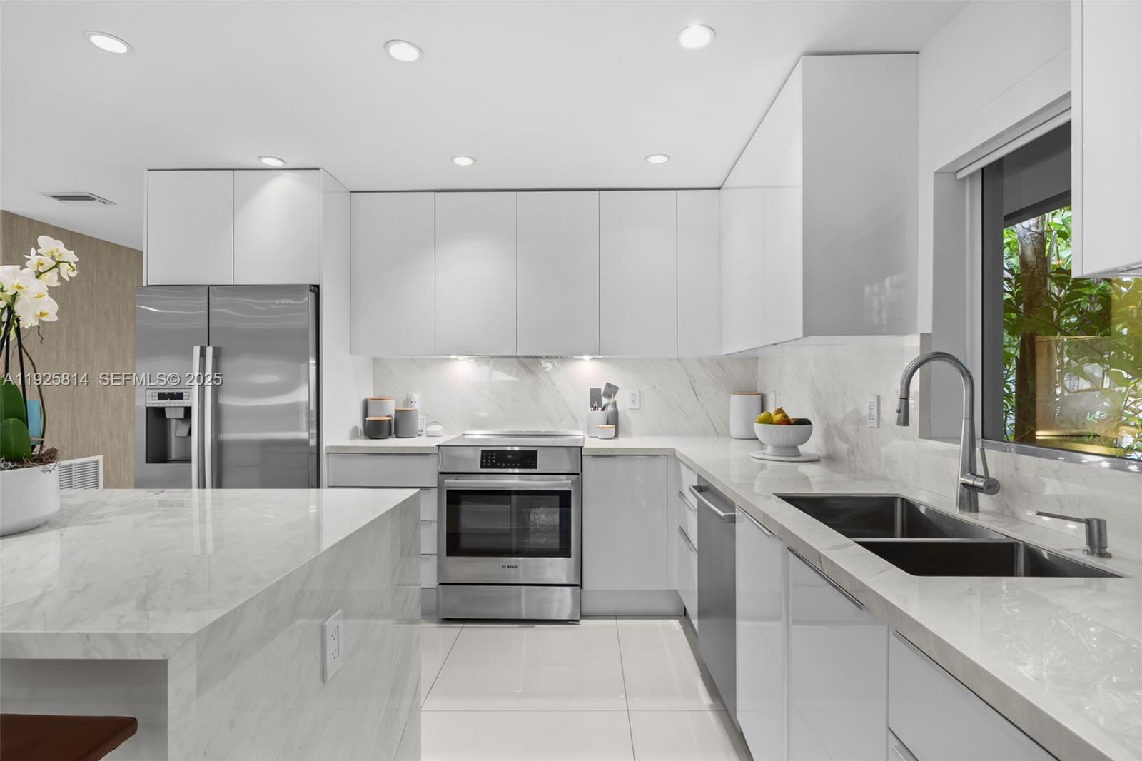 45 SW 19th Rd Miami, FL 33129