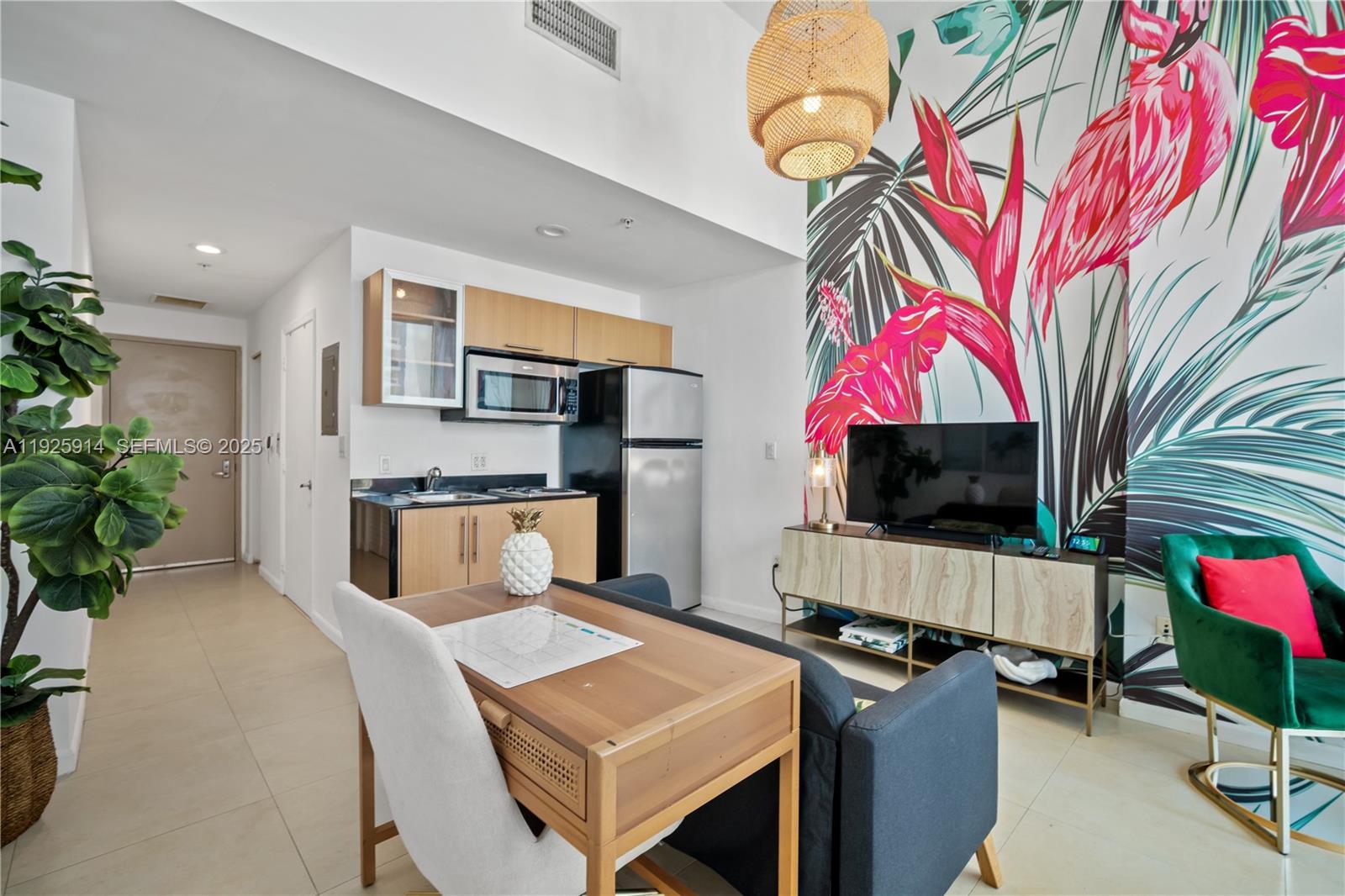 1750 N Bayshore Dr #1108 Miami, FL 33132