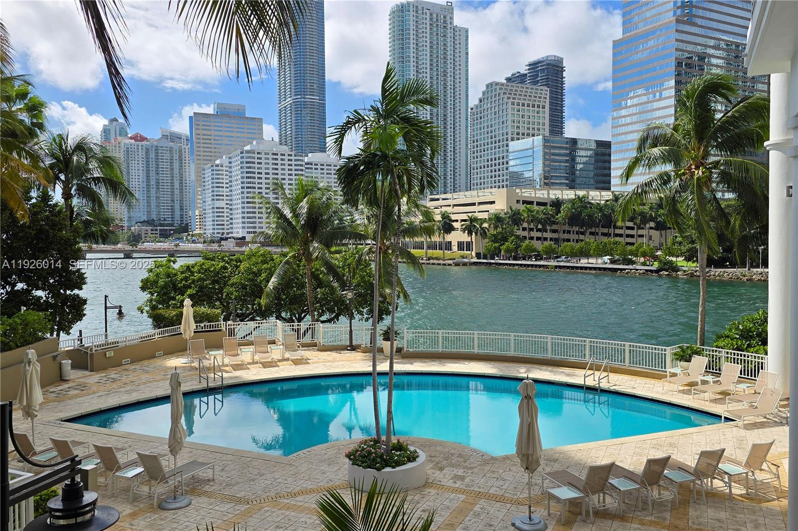 801 Brickell Key Blvd #2607 Miami, FL 33131