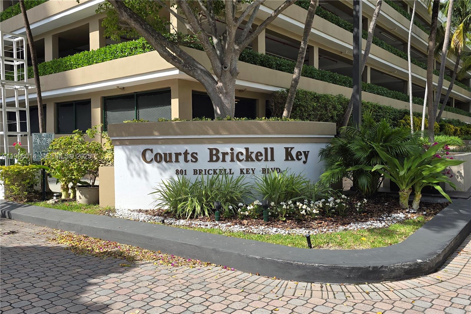 801 Brickell Key Blvd #2607 Miami, FL 33131