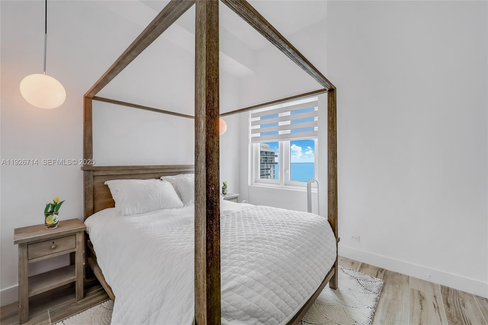 2301 Collins Ave #1625 Miami Beach, FL 33139